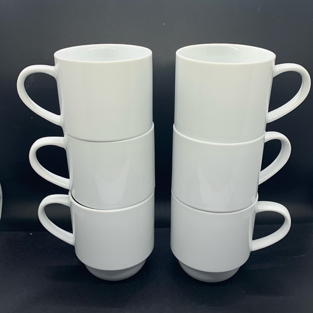 Set of 6 stacking coffee cups from AMUSE!  White!
